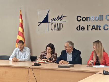 Visita de la delegada del Govern a Tarragona, Lucía López, al Consell Comarcal de l'Alt Camp.