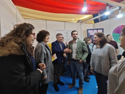 Visita de la Secretària d'Infància, Adolescència i Joventut, Teresa Llorens, la Directora General de Joventut, Clara Quirante, el Director General de l'Agència Catalana de Joventut Bartolomé Agudo i el Coordinador Territorial, Manuel Pozo.